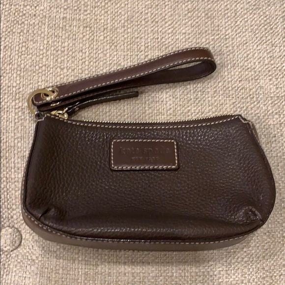 kate spade Handbags - Kate Spade wristlet